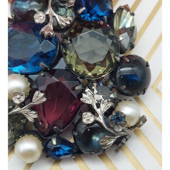 Vintage Mid Century Rhinestone & Faux Pearl Brooch Pin Silver Tone Floral 2" - Picture 5 of 8